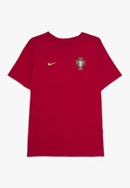 Op de rug van het shirtje welke bij dit tenue wordt geleverd staat de naam ronaldo en zijn favoriete rugnummer. Nike Performance Portugal Fpf Tee Cr7 Voetbalshirt Land Gym Red Rood Zalando Be