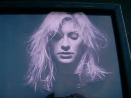 SHELBY LYNNE Hand Signed Autograph FRAMED POSTER ILL EAGLE STICKER 19" X 13"