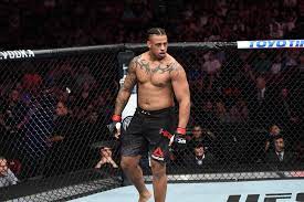 Greg hardy was always someone who excelled in sports, as in high school, he was a three there again, greg hardy. Greg Hardy Adams Called Out The Wrong Name Ufc