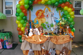 Madagascar birthday party is an absolute great theme for kids of a wide age range. 1 Star Madagascar Theme Themes For Birthday Party Venuelook