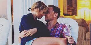 Exactly two weeks after taylor swift and calvin harris' breakup was confirmed, intimate photos of swift and actor tom hiddleston together on a beach published by the sun have sent fans and media outlets into an intense bout of speculation. Taylor Swift And Tom Hiddleston Dating Timeline Taylor Swift And Tom Hiddleston Break Up