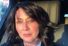 'i love that i've lived'. Shannen Doherty Shares 1st Pic Of Herself After Cancer Posts Cafemom Com