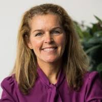 300+ "Anne Lind" profiles