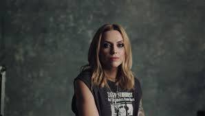 AMY MACDONALD Shares Video For New Single 'Woman Of The World' | XS Noize |  Online Music Magazine