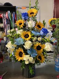 Send a festive flower arrangement to someone in glendale, az. Florist Gift Cards Certificates In Mesa Az Page 7 Giftrocket