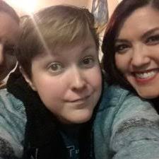 Amy Burson's Instagram, Twitter & Facebook