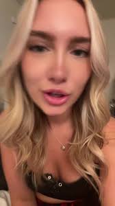 Amelia Wolfson (@ameliiaanne)