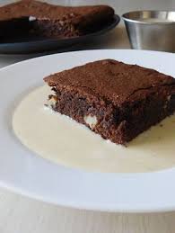 Brownie Creme Anglaise Cooking And Cakes Recette Gateau Sans Cuisson Gateaux Et Desserts Creme Anglaise