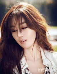 Han Sun Hwa Born October 6 1990 Is A South Korean Singer And Actress She Is A Former Member Of The South Korean Hair Style Korea Korean Hair Color Instyle