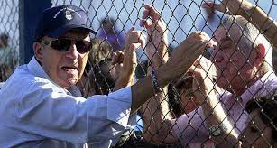 El empresario de laboratorio se llenó los bolsillos. Carlos Timoteo Griguol Si Un Club Cordobes Corre Algun Peligro Me Arrimo Y Lo Ayudo Mundo D