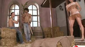 Liza Del Sierra Rides A Cock Down To The Balls With Her Tight Latina Ass -  XNXX.COM