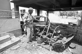 Mozambican president felipe nyusi poses at a polling station where he cast his vote in maputo, mozambique tuesday, oct. Renamo Signs Historic Peace Pact With Mozambique Government