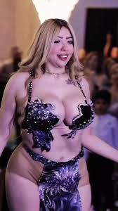 الراقصة بوسي - رمز الدلع والإغراء الذي ينسى