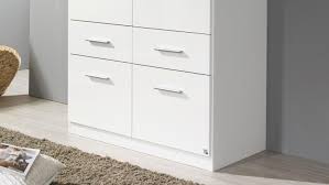 In dunklen farben eignet sich der design kniff für große räume denen sie kommode weiß hochglanz 3 schubladen schrank sideboard highboard mehrzweckschrank 89. Kleiderschrank 3120 Celle Schrank Weiss Hochglanz 91x197