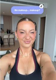 No Makeup Makeup Look Tutorial for Natural Beauty