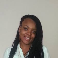 Rowena Rutledge's Instagram, Twitter & Facebook