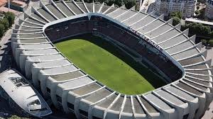 Stadiono parko de princoj (eo); Paris El Norte De Castilla