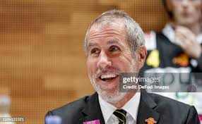 1,059 Dave Barr Photos & High Res Pictures