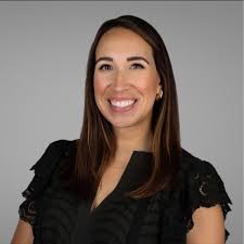 Just sent out my first referral fee! 💵 Good vibes are nice. But, good  people intro'ing me to other good people that turn into paying clients?  Even better. 🫶 Anyone else in