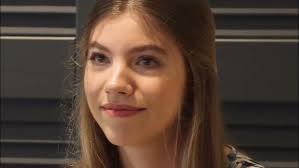 Princess Leonor crossing her legs #edit #spanishroyalfamily #leonora  #princess