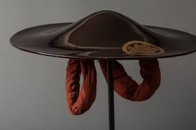Japanese Antique Ceremonial Samurai Hat With A Family Crest Or Mons Of A Paulownia Leaf The Official Symbol Of The Japanese Antiques Samurai Helmet Samurai