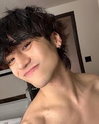 hey sorry i was washing up.. 🚿🧼 #beomhan