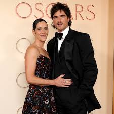 Jacob Elordi Fulfills Promise to Mom at Oscars 2026