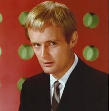 David McCallum Although David McCallum initially trained as an oboist at  the Royal Academy of Music, he seamlessly transitioned to acting, where he  found fame through iconic roles like Illya Kuryakin in