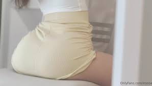 Eseoa Wearing Tight Frock Got Her Booty Slipped Onlyfans Leaked Video