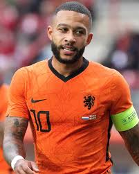 Depay is like a frankenstein mixture of messi and hulk on crack. Memphis Depay