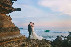 Places To Take Wedding Photos In Bali Tanah Lot Blog Onethreeonefour Wedding Photoshoot Pre Wedding Photoshoot Wedding Photos