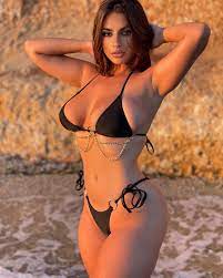 Eva Savagiou - Free pics, galleries & more at Babepedia