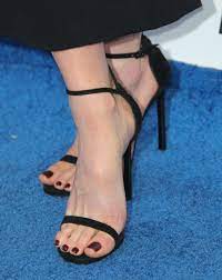 Kate beckinsale foot