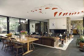 Eliot Noyes Eliot Noyes House New Canaan Connecticut 1954 A Very Eye Catching Calder Mobile Hangs Above The Home Interior Design Home Home Living Room