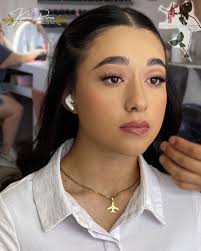 Eleva tu look con un hermoso Maquillaje 💄🔝✨ ¡Luce diferente y cómoda a tu  propio gusto y estilo ! Maquillaje : KarPer Beauty Makeup & Hair By Karla  Perea Peinado : Keratinas by JM