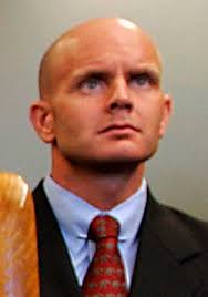 Frederick Humphries identified as shirtless FBI agent in Petraeus scandal