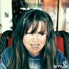 This beautiful girl resonates light & love in every note, ‘RaxieP’  y’all💕🥰💕