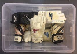 Sells Goalkeeper Gloves Sale