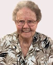 Earl Lacey's Instagram, Twitter & Facebook