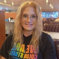 Aimee Mills's Instagram, Twitter & Facebook