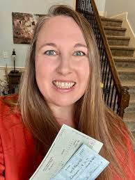 Deana Bacon's Instagram, Twitter & Facebook