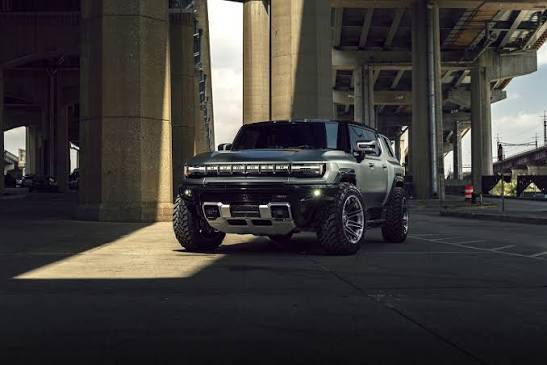 2024 GMC Hummer EV - Fuel BRAWL - Black | Fuel Off-Road Wheels