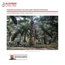 Tumbuhan ini digunakan dalam usaha pertanian komersial untuk memproduksi minyak sawit. Universiti Putra Malaysia Dunia Menyaksikan Bagaimana Industri Kelapa Sawit Di Malaysia Dan Indonesia Terus Dibelenggu Dengan Krisis Dagangan Bermula Dengan Kempen Memboikot Komoditi Itu Oleh Kesatuan Eropah Yang Dijangka Berkuatkuasa Pada