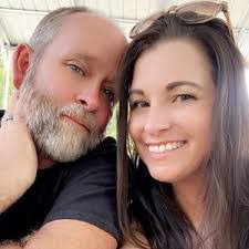 Wendy Dowell's Instagram, Twitter & Facebook