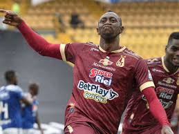 Mi sangre es vinotinto y mi corazón es de oro. Las Estrellas Del Tolima Visitando A Deportivo Cali Atletico Nacional Y Millonarios