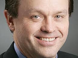 Brent Dewar's Instagram, Twitter & Facebook