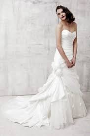 Available in an assortment of silhouettes, embellishments our collection of tall gowns are designed to fit tall brides with extended torsos and skirt measurements in a full range of dress sizes make it easier to. Wedding Dresses For Tall Women Online Wedding Dress Wedding Dresses Wedding Dress Couture