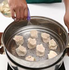 Mulai dari pangsit, siomay, kuotie, dan masih banyak lagi. Tips Membuat Siomay Enak Ini Cara Agar Kulit Siomay Tidak Kering Setelah Dikukus