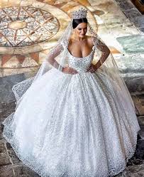 Prenses Dusuk Omuz Duvakli Ve Kabarik Gelinlik Modeli M 2147 Ball Gowns Wedding Wedding Dresses Wedding Dresses Lace