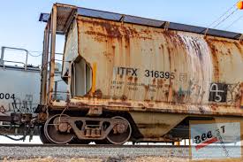 Train Car End Rust Streaks White Goo Ho Model Trains Train Car Train